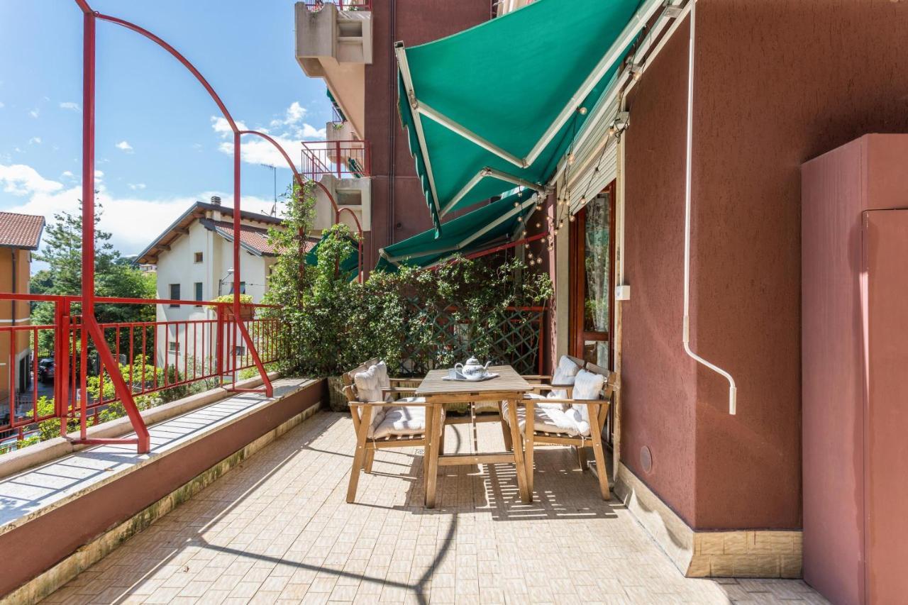 La Terrazza Leilighet Brunate Eksteriør bilde