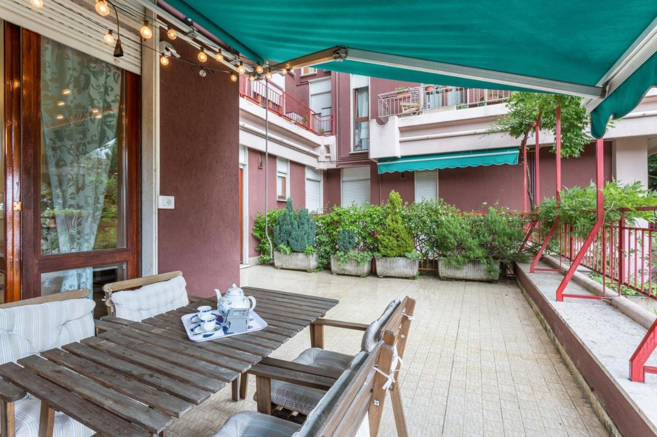 La Terrazza Leilighet Brunate Eksteriør bilde